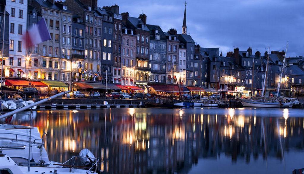 Le Central Honfleur Bagian luar foto