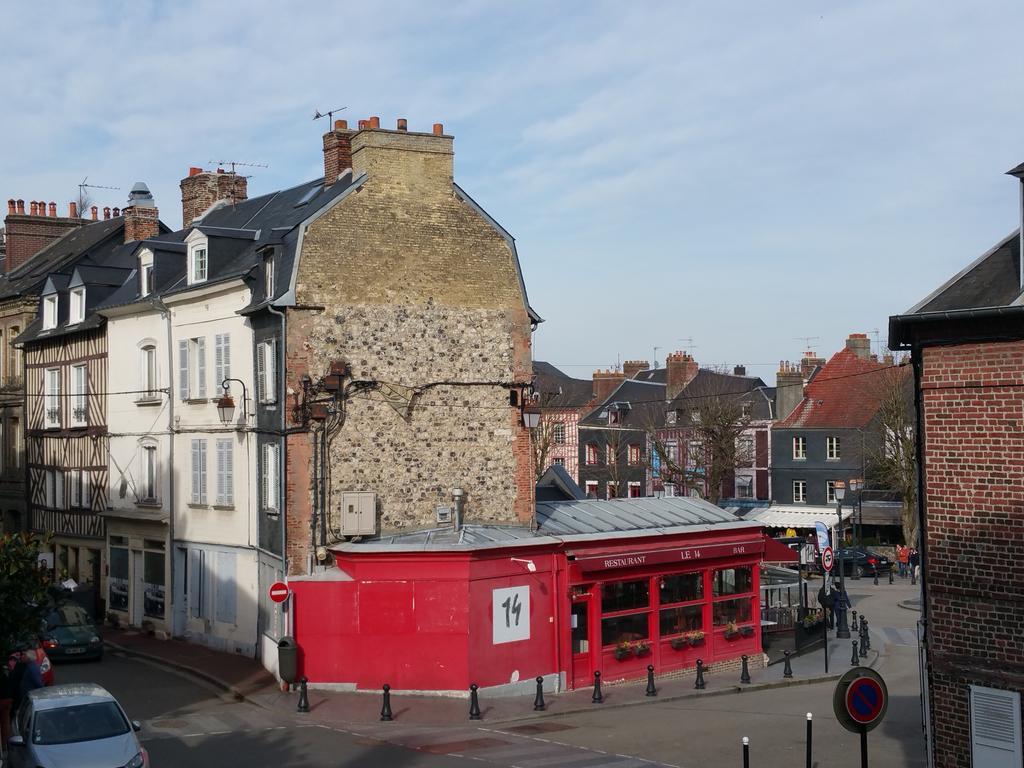 Le Central Honfleur Bagian luar foto